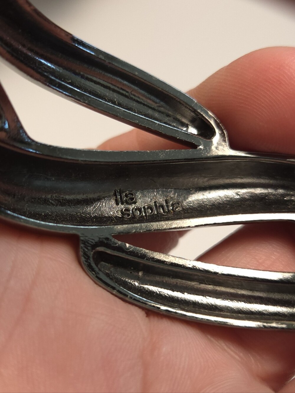 Lia Sophia Galena Gun Metal Hematite Tone Hinge Bracelet - Picture 9 of 9